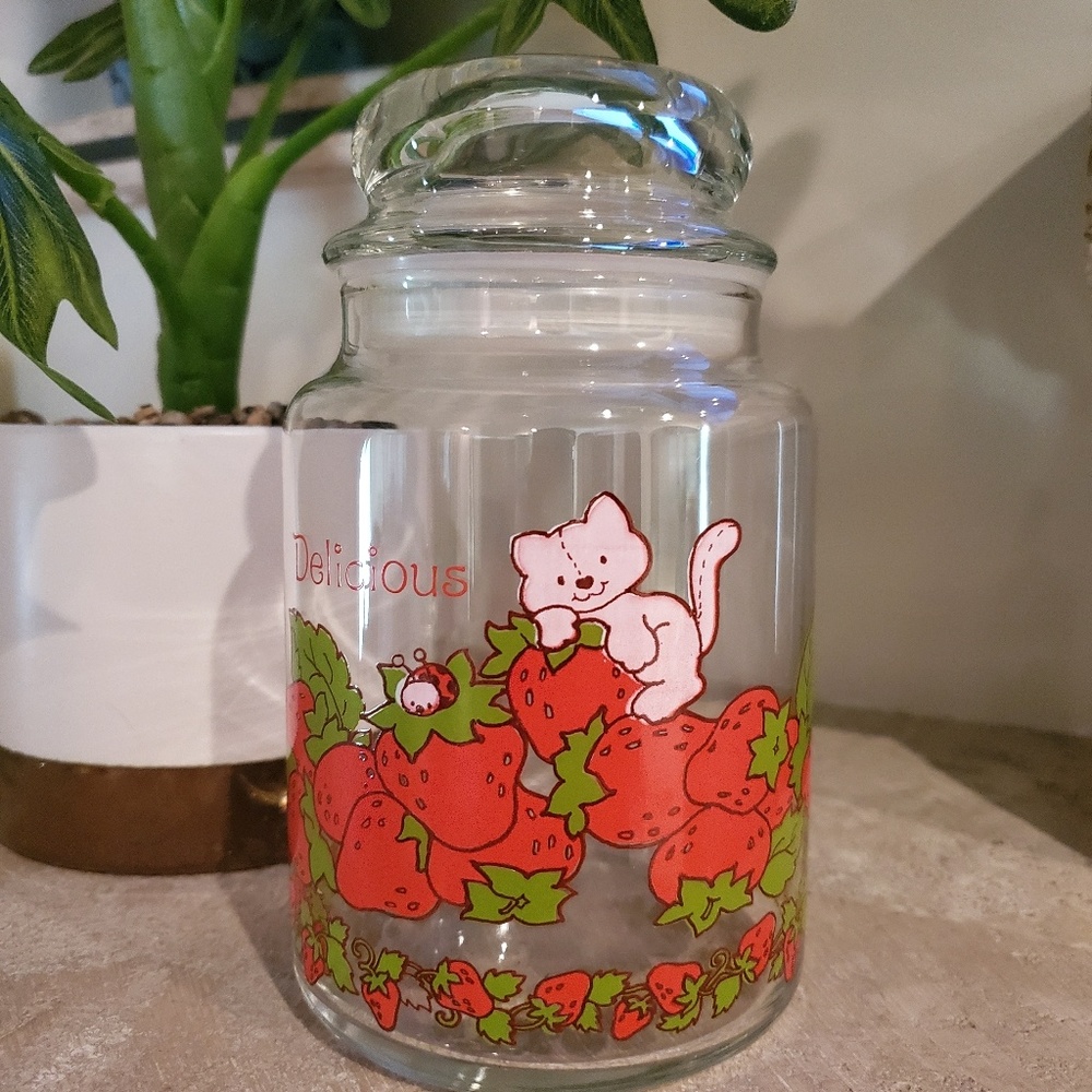 Vtg Strawberry Shortcake Pink Cat Glass Jar